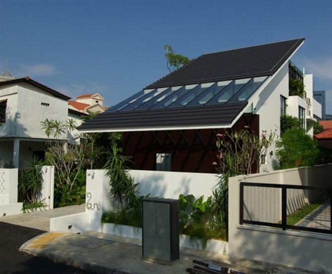Nhà đẹp độc đáo với hồ bơi trên sân thượng - Archi